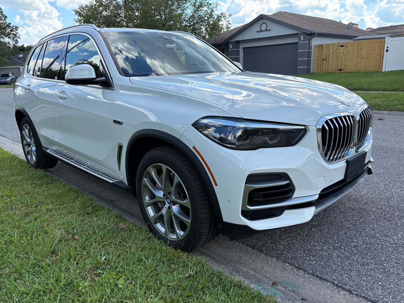 2023 BMW X5 xDrive45e AWD