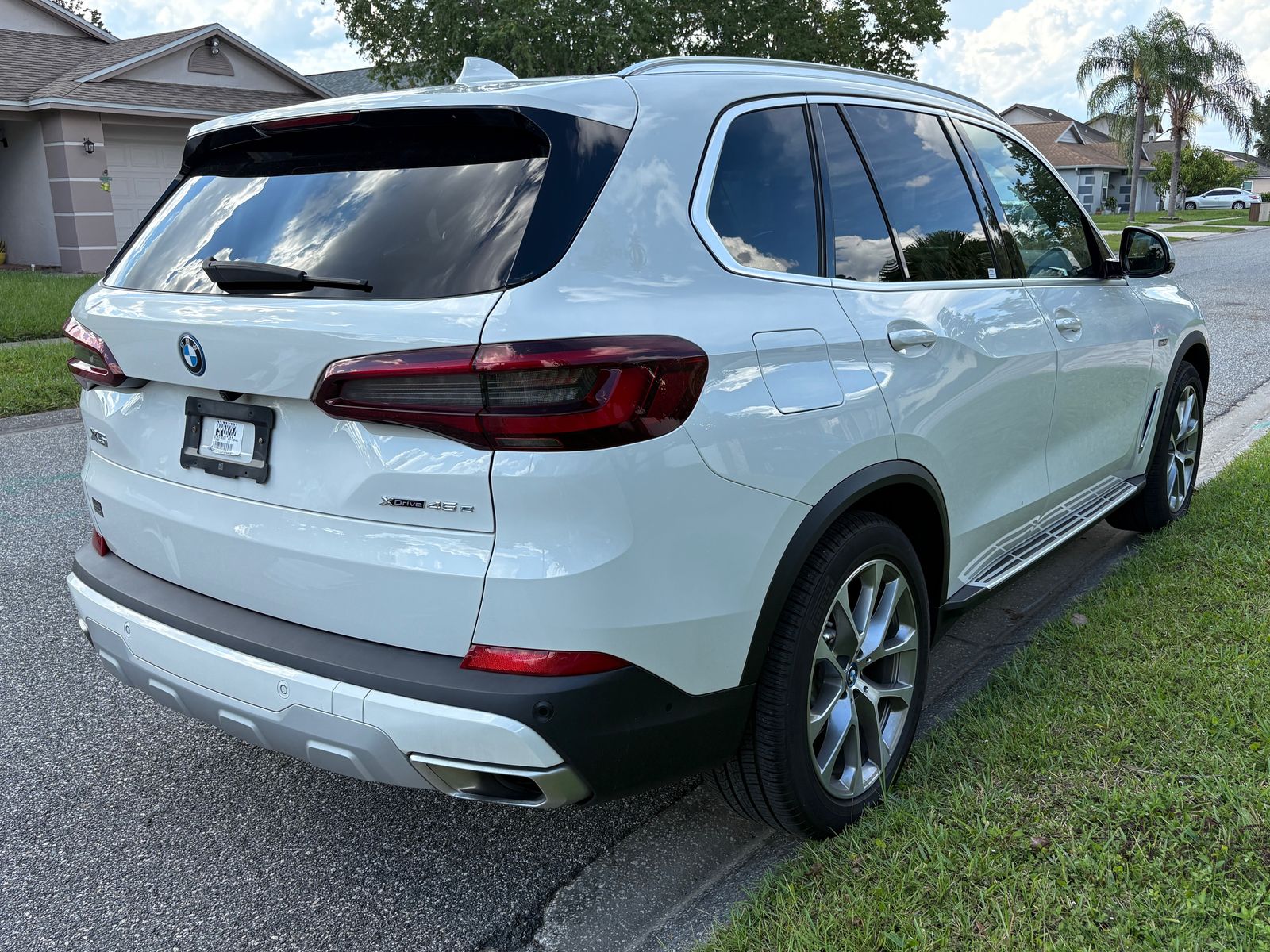 2023 BMW X5 xDrive45e AWD