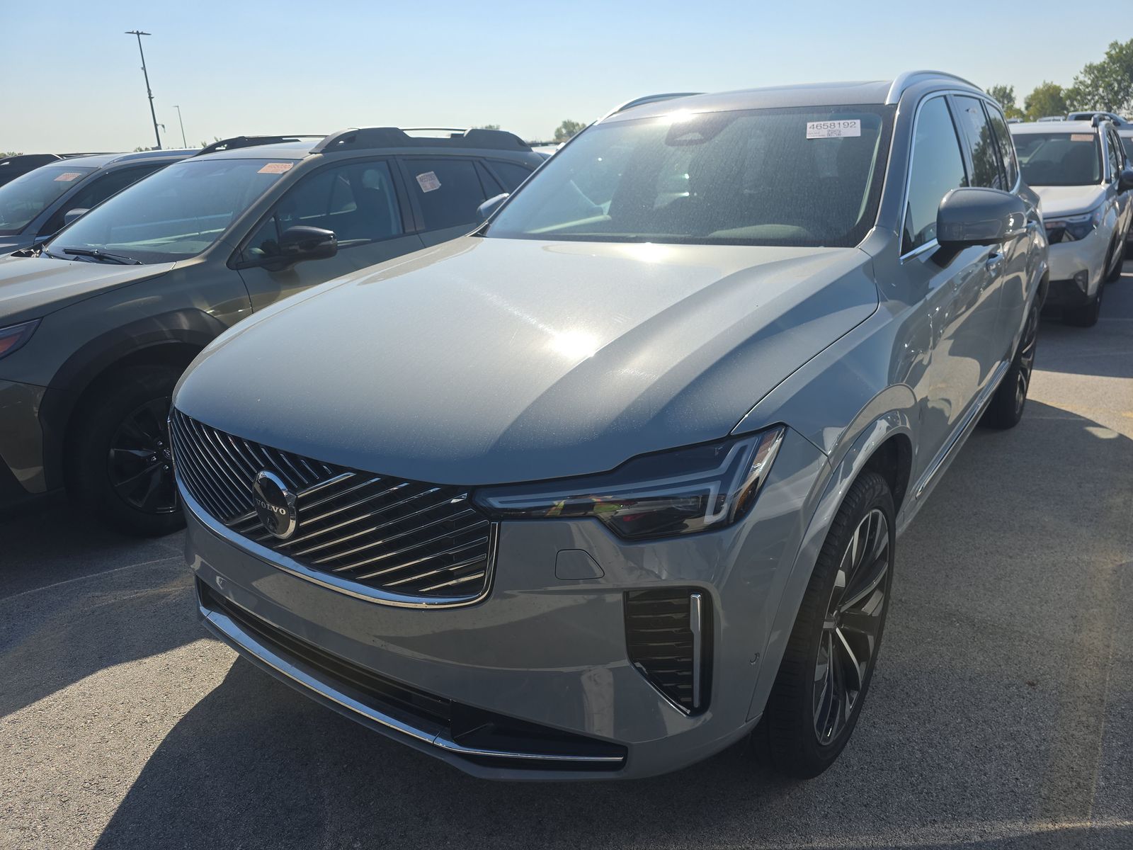 2025 Volvo XC90 B6 Plus AWD