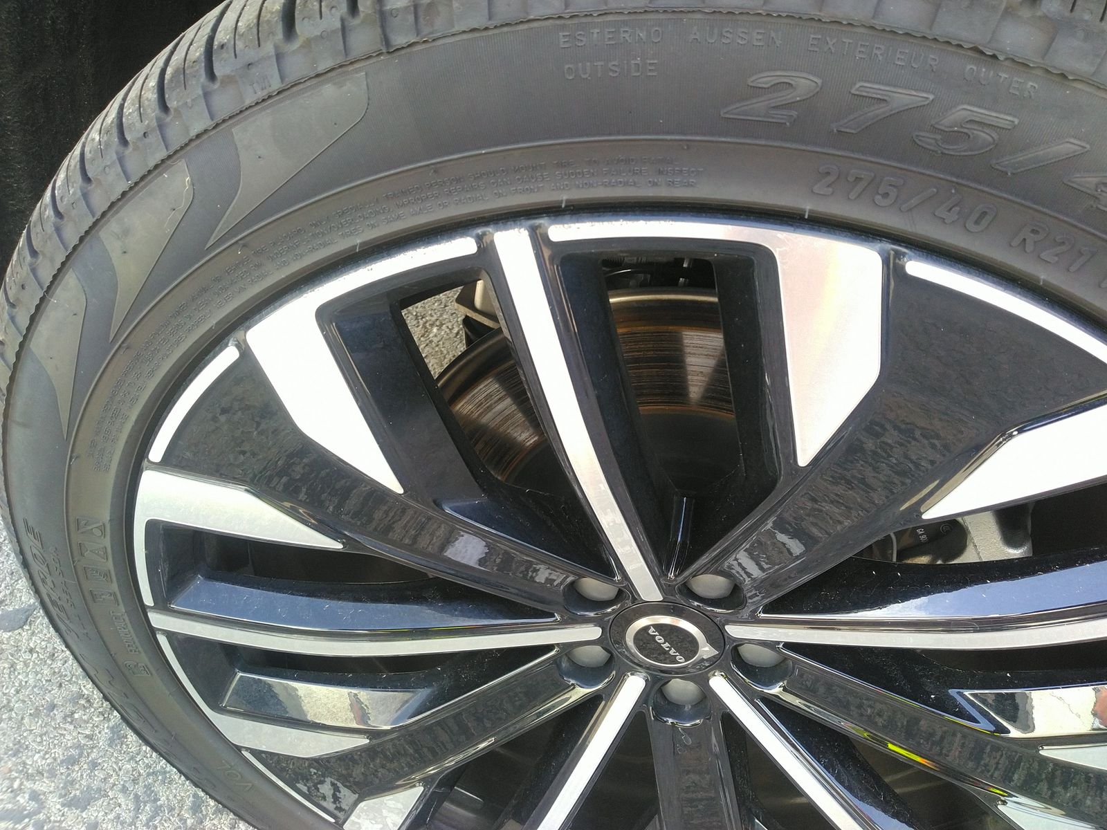 2025 Volvo XC90 B6 Plus AWD