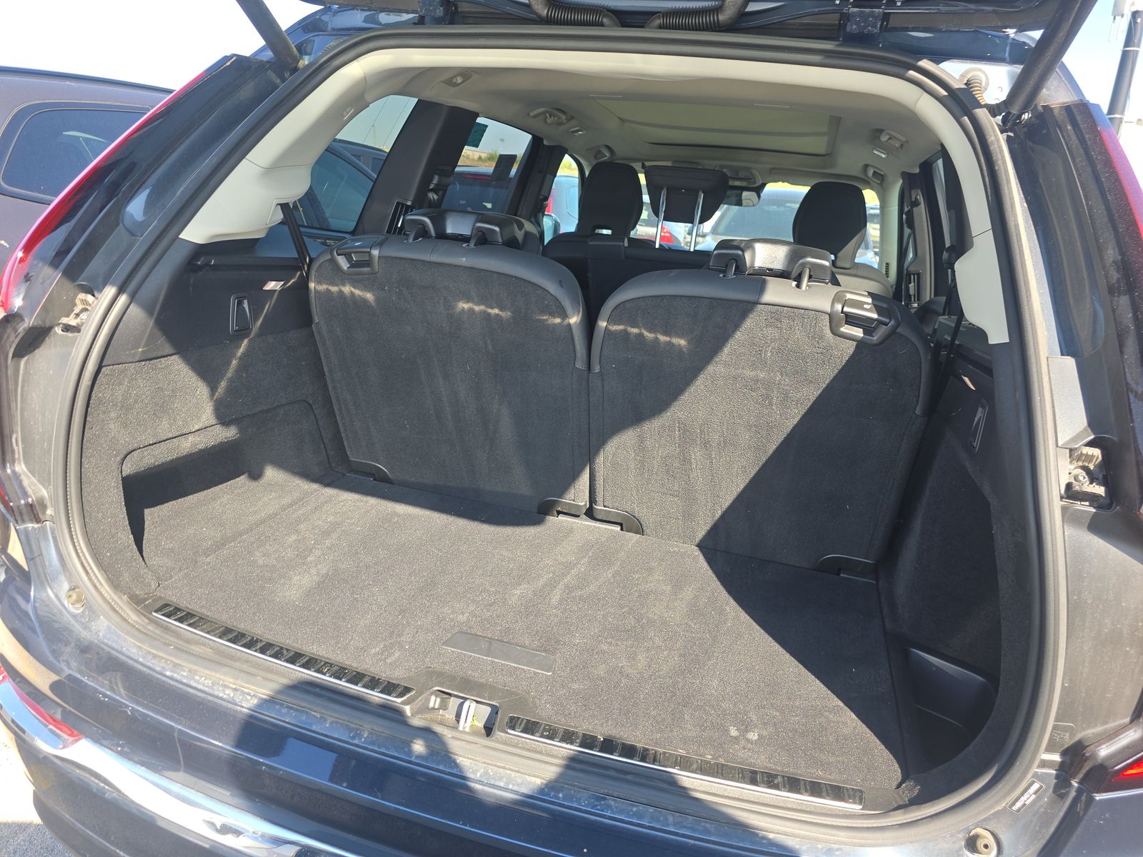 2025 Volvo XC90 B6 Plus AWD