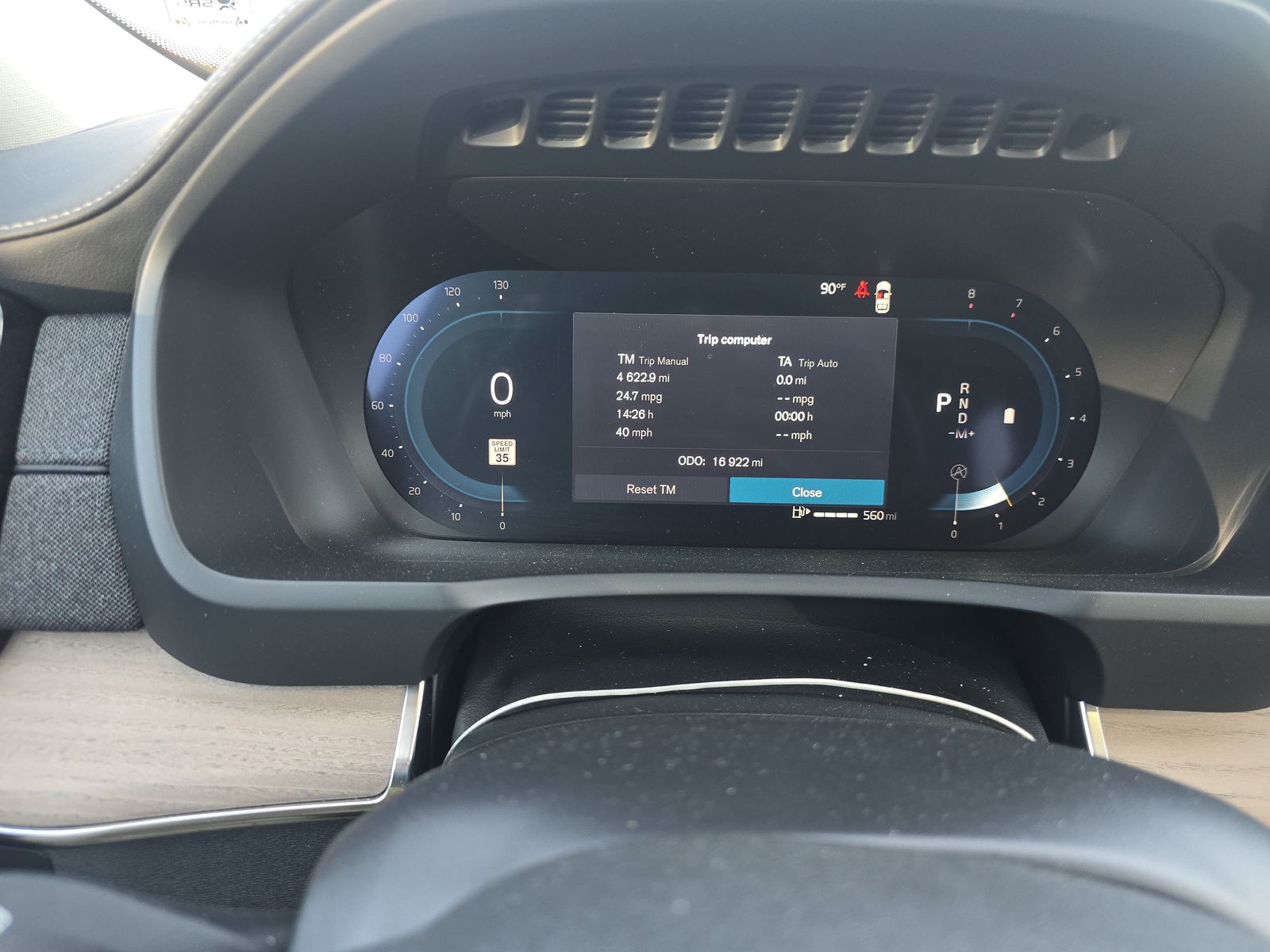 2025 Volvo XC90 B6 Plus AWD