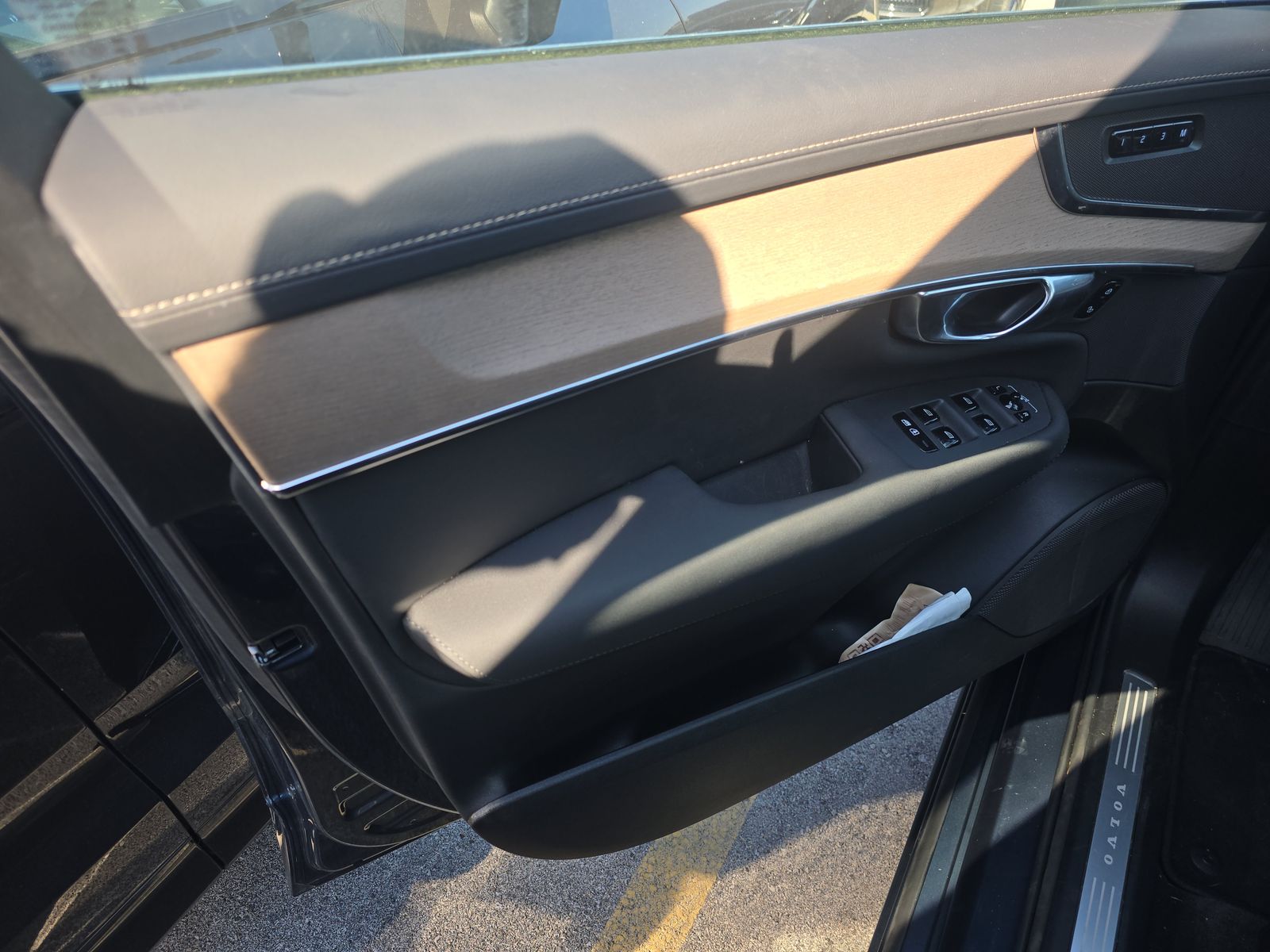 2025 Volvo XC90 B6 Plus AWD