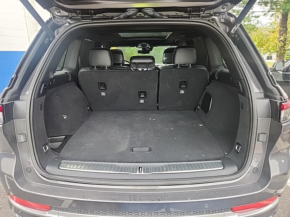 2023 Jeep Grand Cherokee Overland AWD