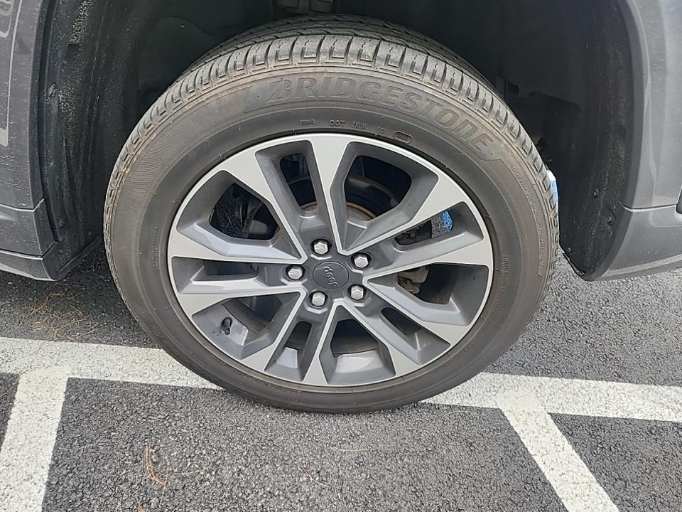 2023 Jeep Grand Cherokee Overland AWD