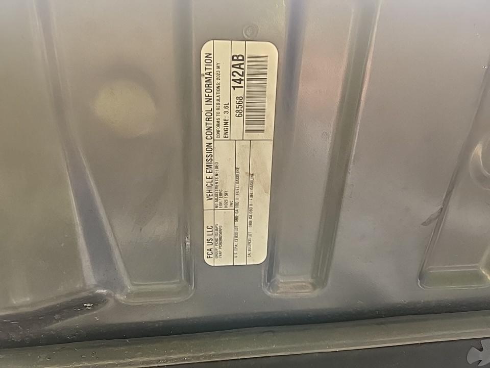 2023 Jeep Grand Cherokee Overland AWD