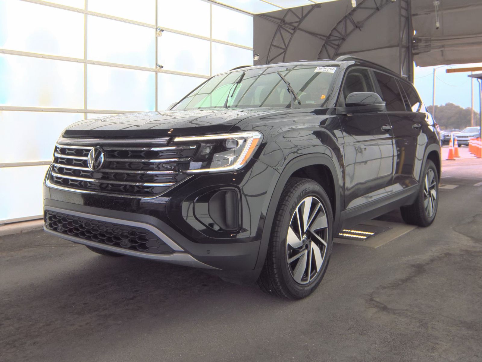 2025 Volkswagen Atlas 2.0T SE FWD