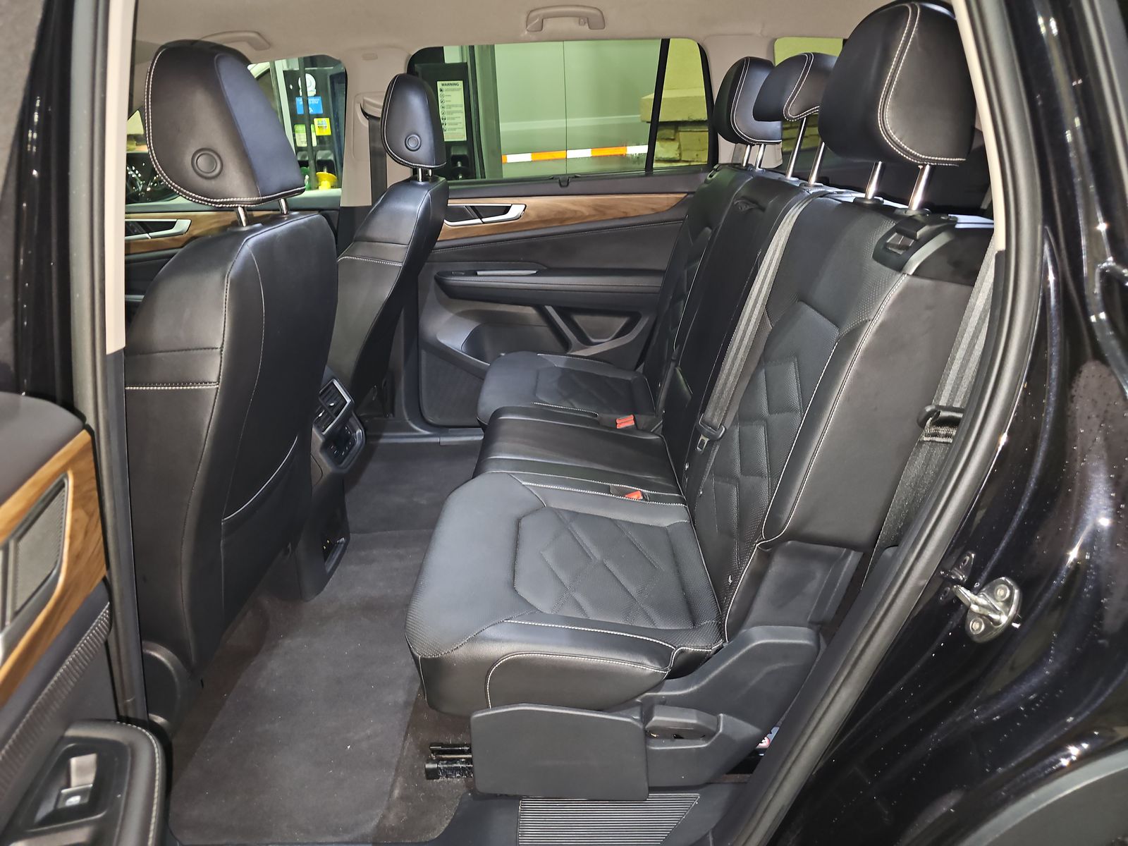 2025 Volkswagen Atlas 2.0T SE FWD