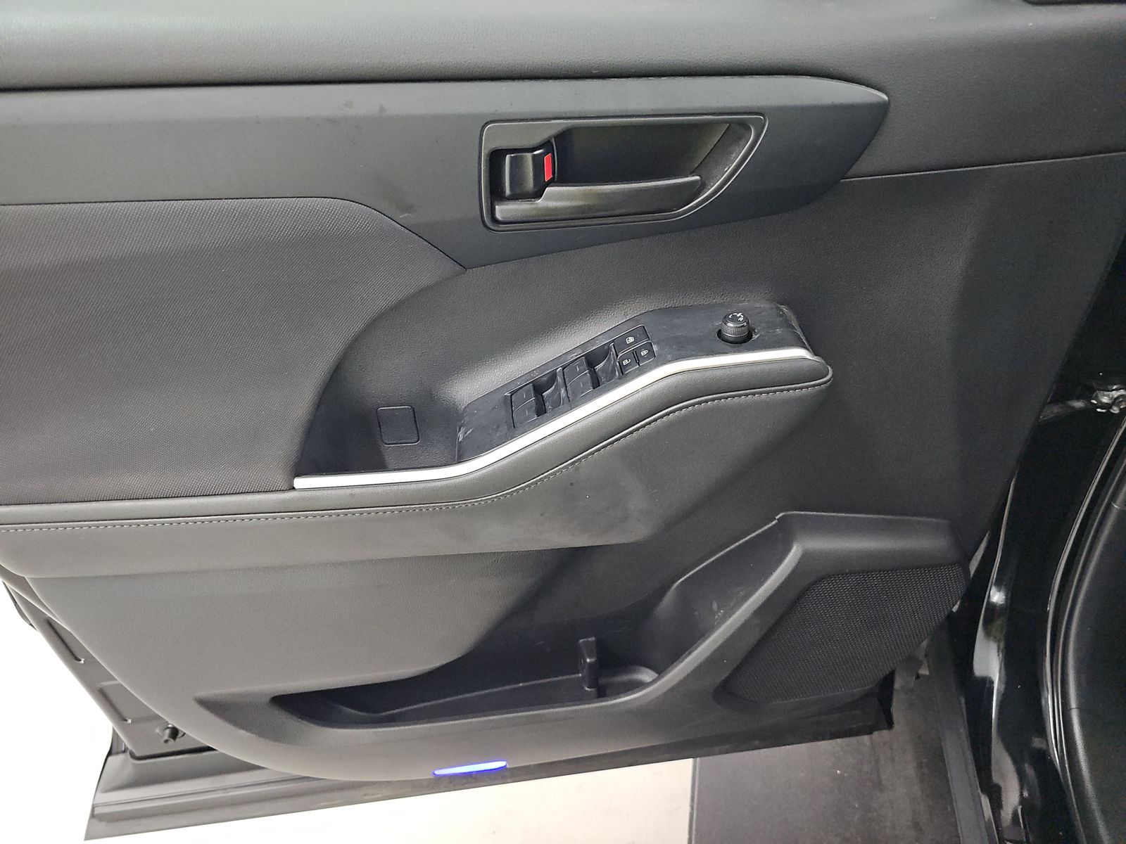 2023 Toyota Highlander Hybrid LE AWD