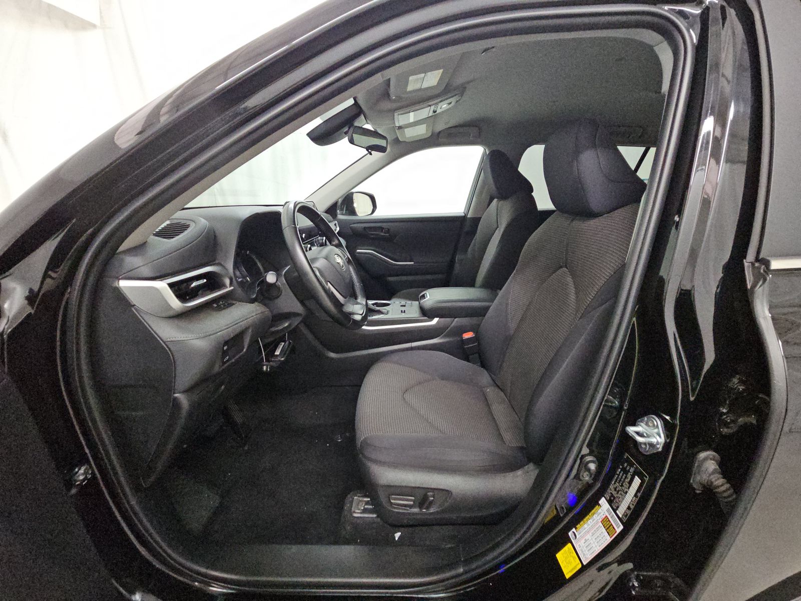 2023 Toyota Highlander Hybrid LE AWD