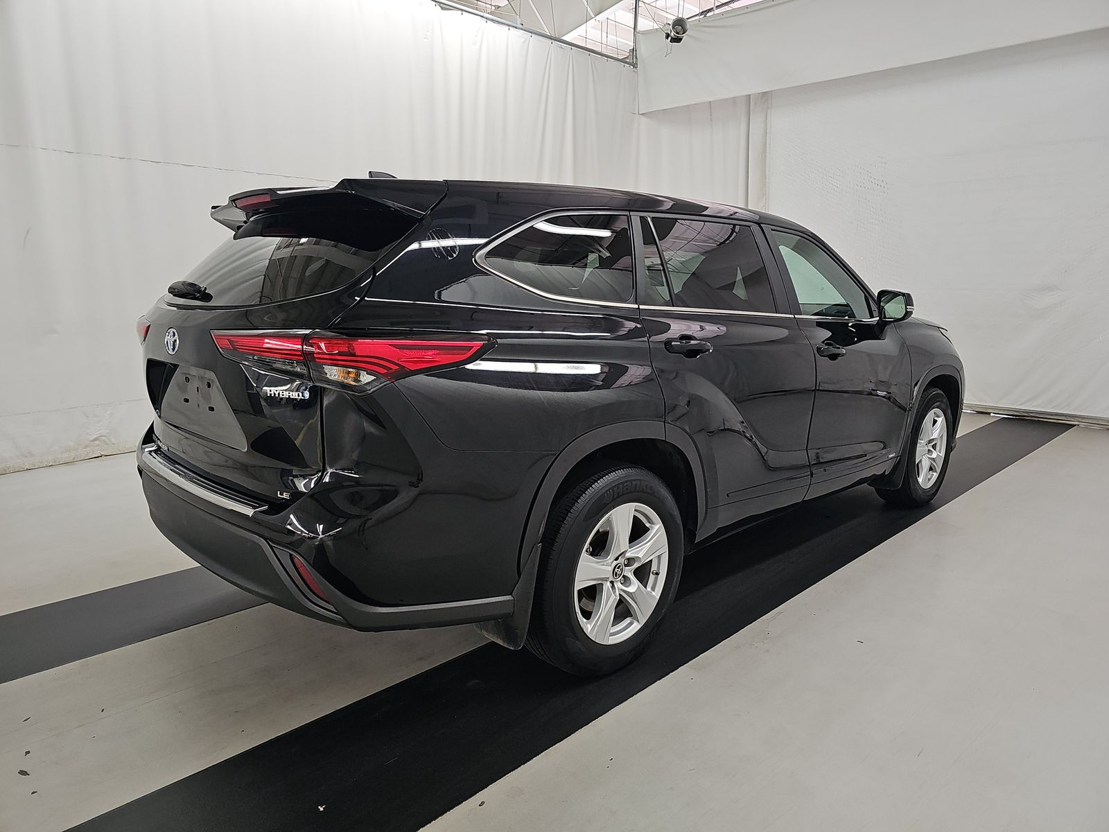 2023 Toyota Highlander Hybrid LE AWD
