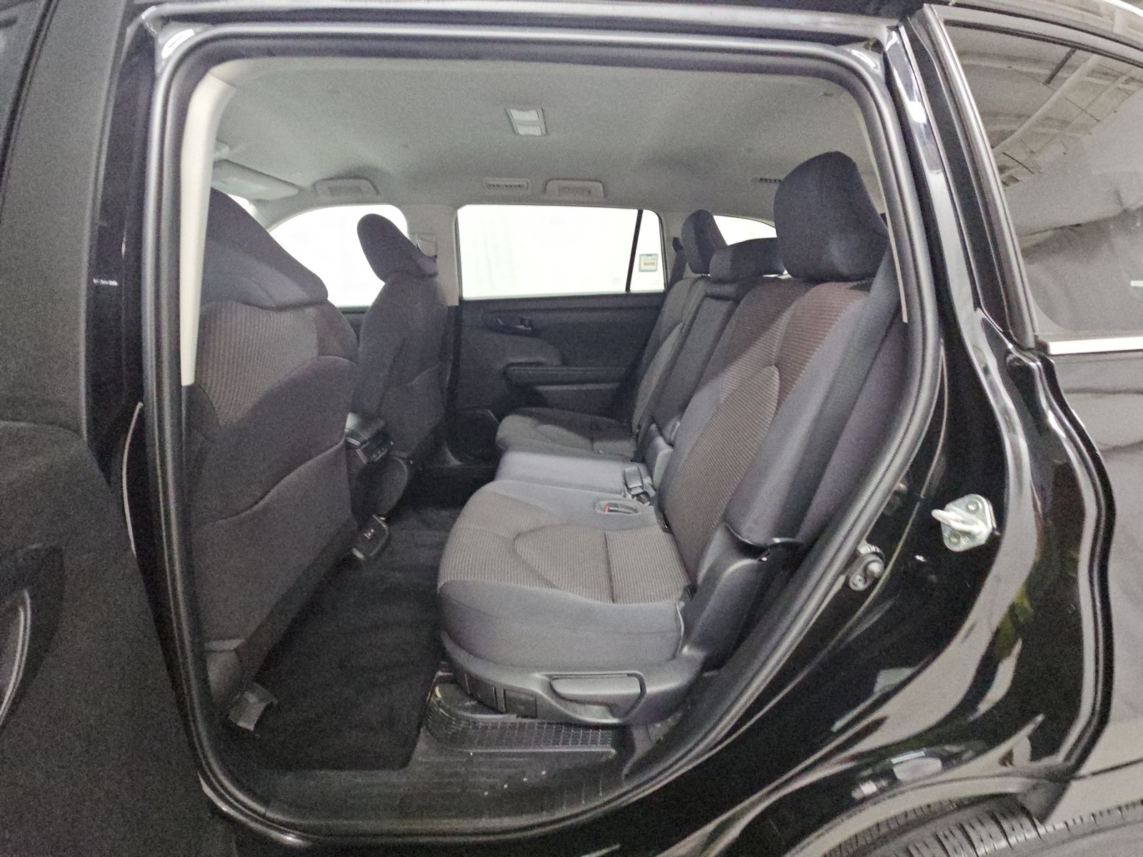 2023 Toyota Highlander Hybrid LE AWD