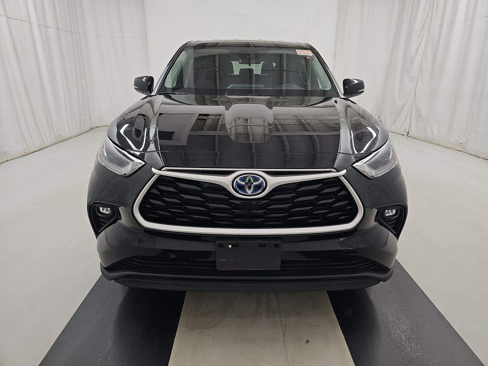 2023 Toyota Highlander Hybrid LE AWD