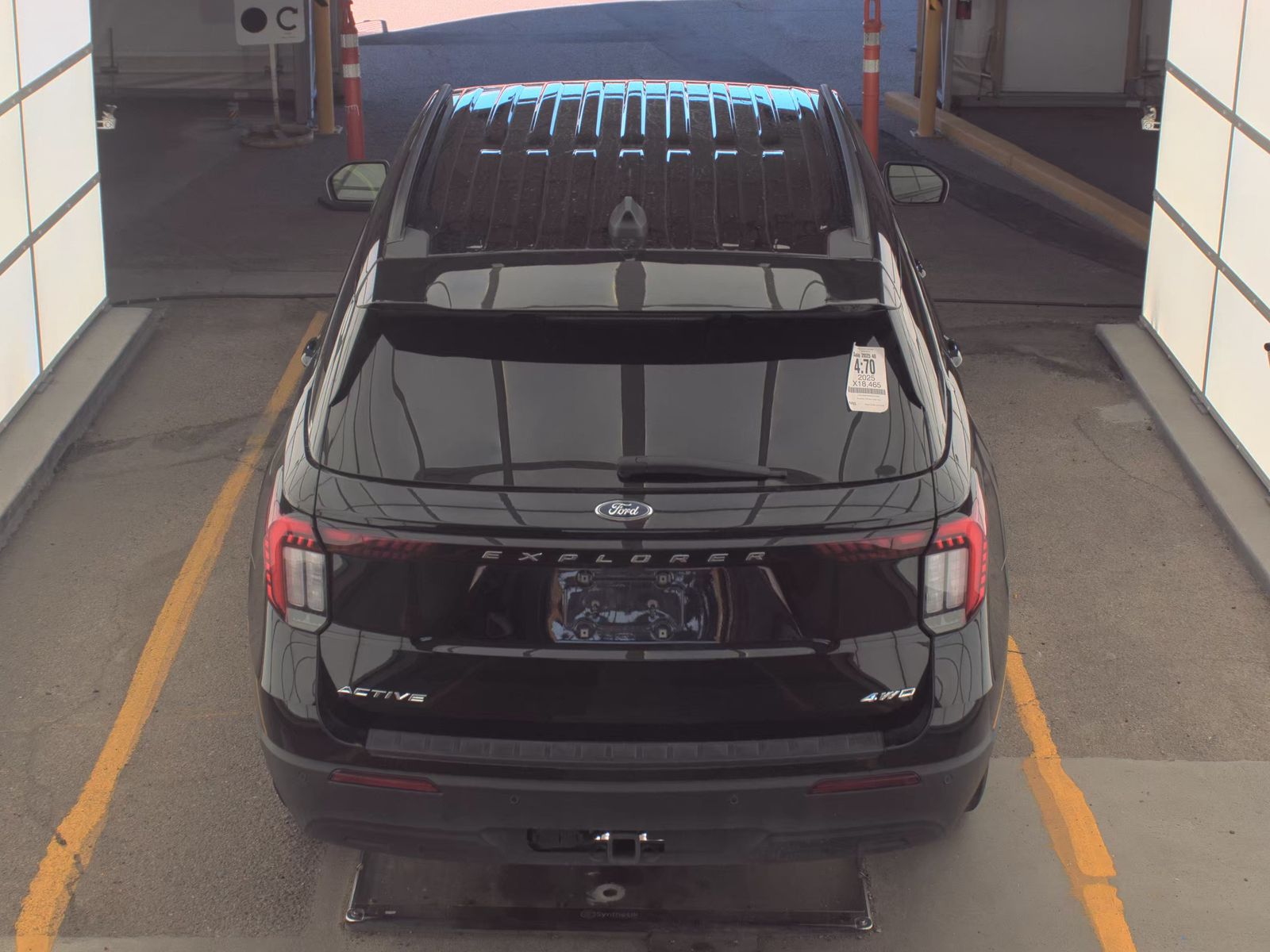 2025 Ford Explorer Active AWD