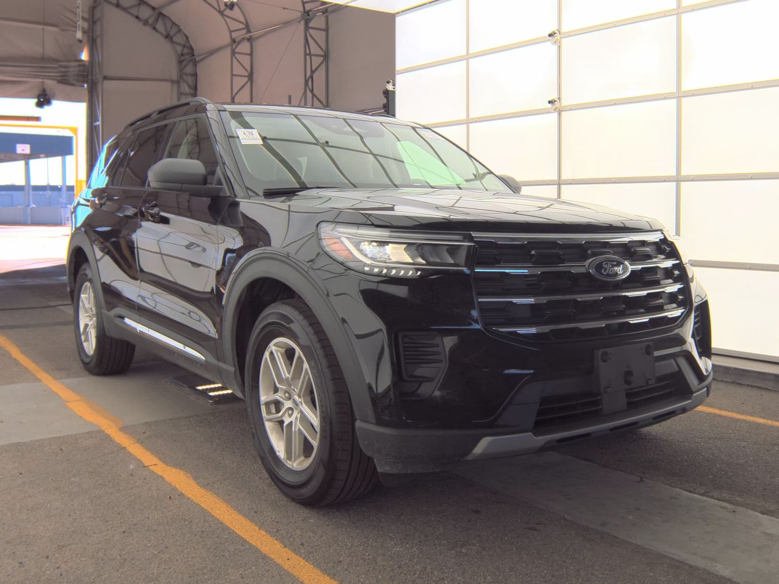 2025 Ford Explorer Active AWD