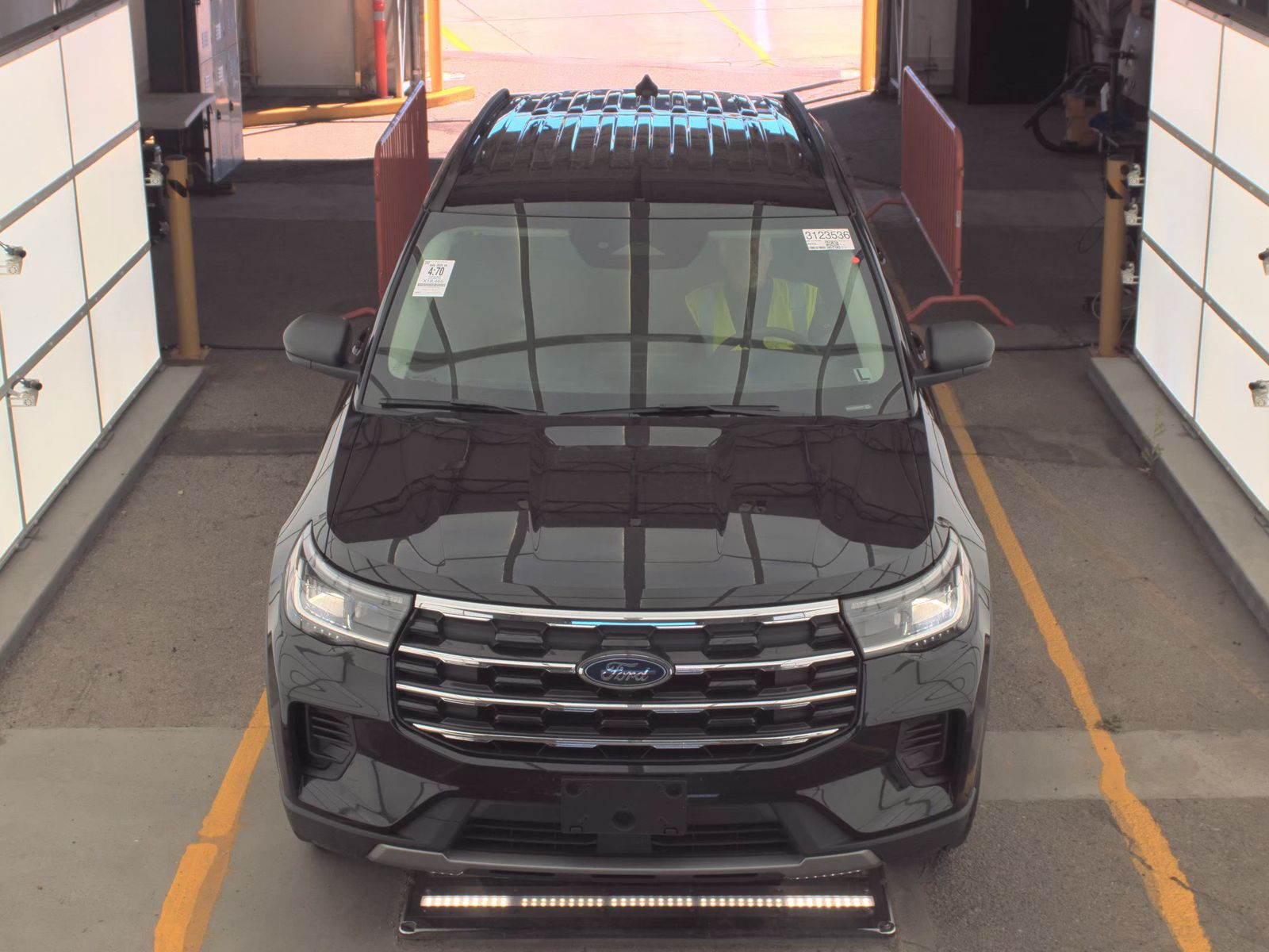 2025 Ford Explorer Active AWD