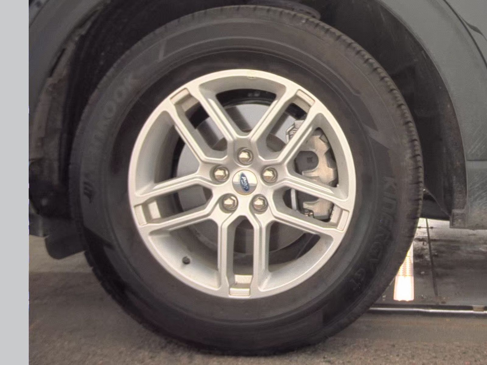 2025 Ford Explorer Active AWD