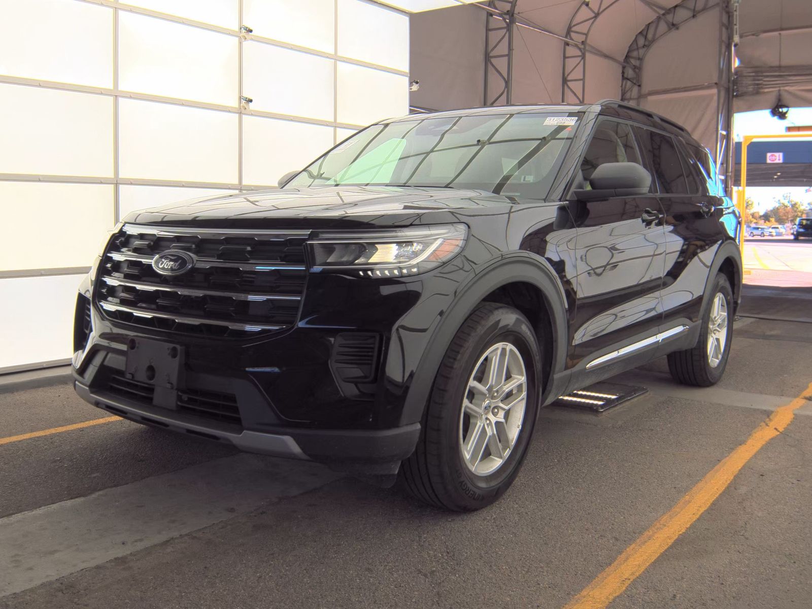 2025 Ford Explorer Active AWD