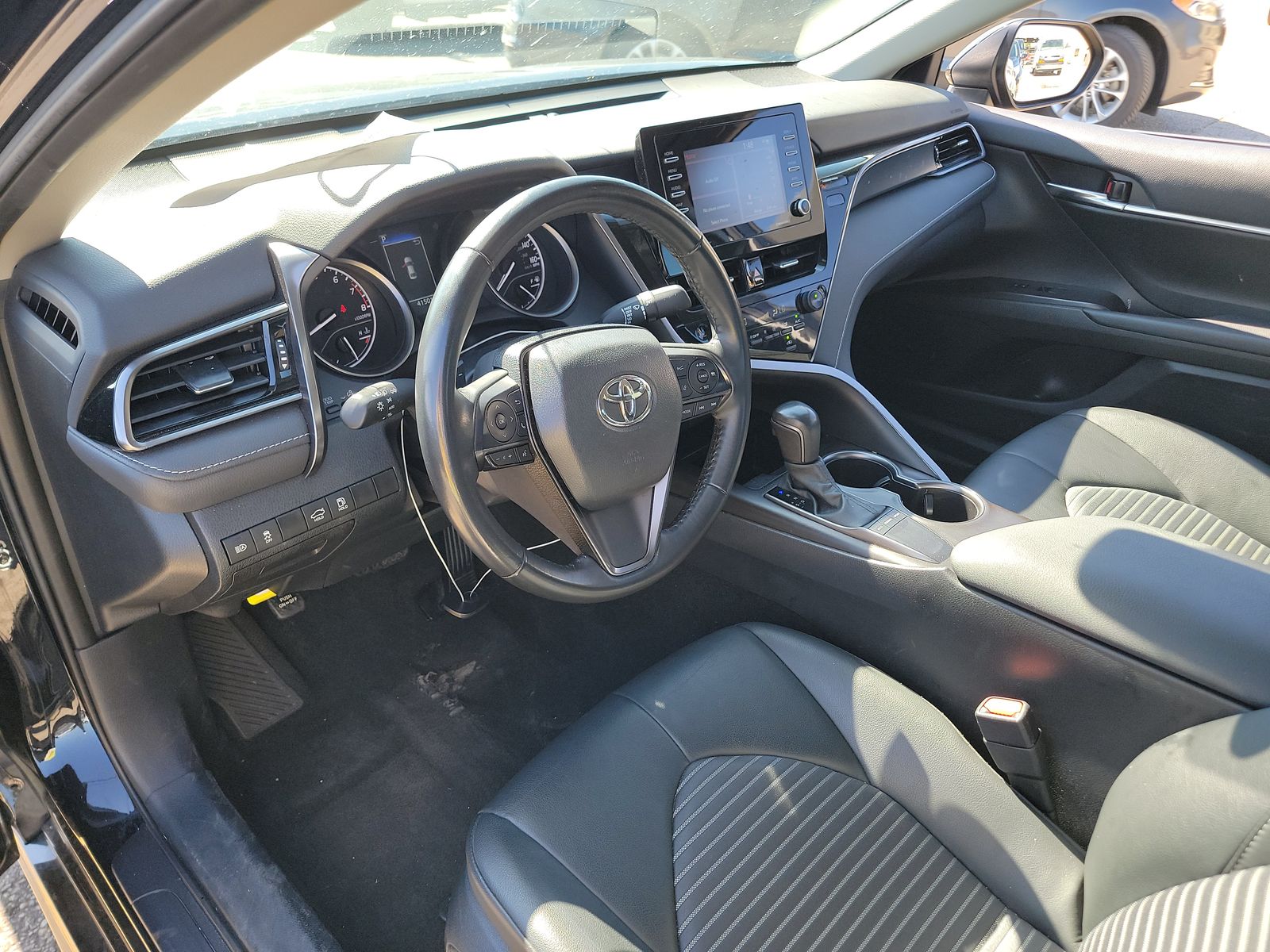 2024 Toyota Camry SE FWD