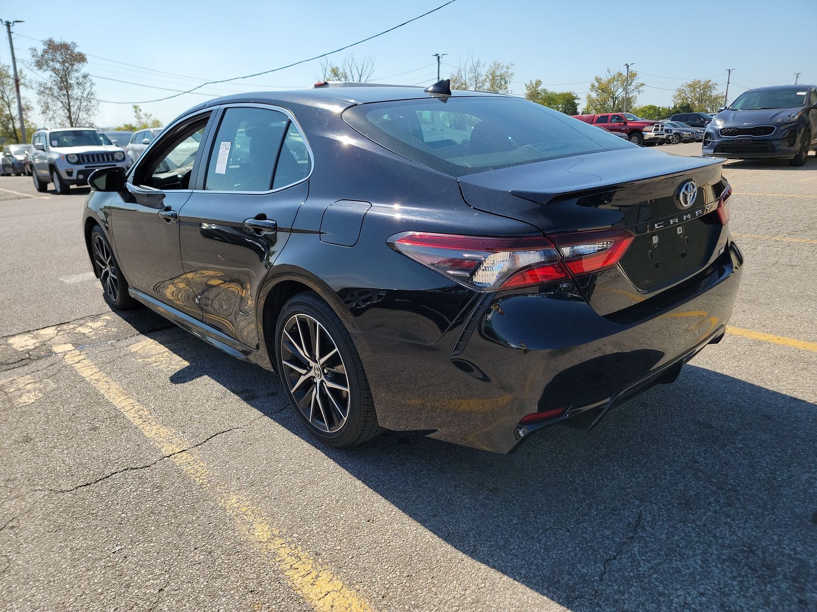2024 Toyota Camry SE FWD
