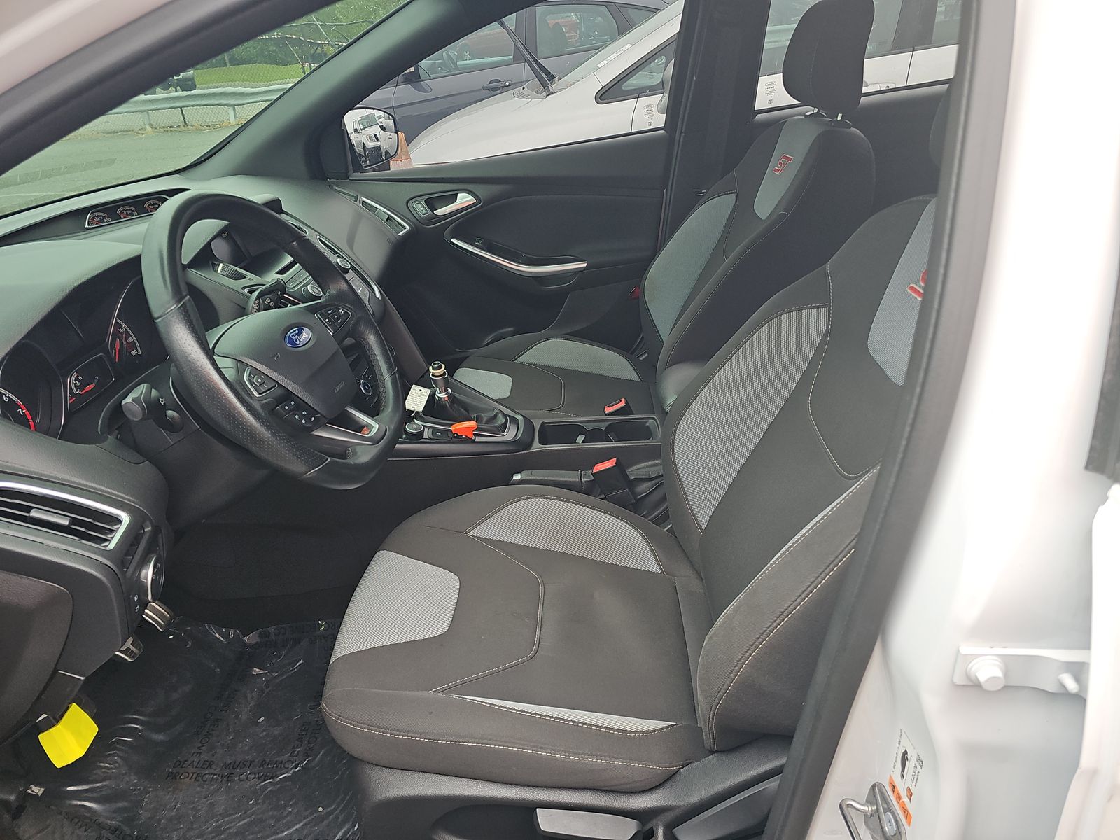 2017 Ford Focus ST FWD
