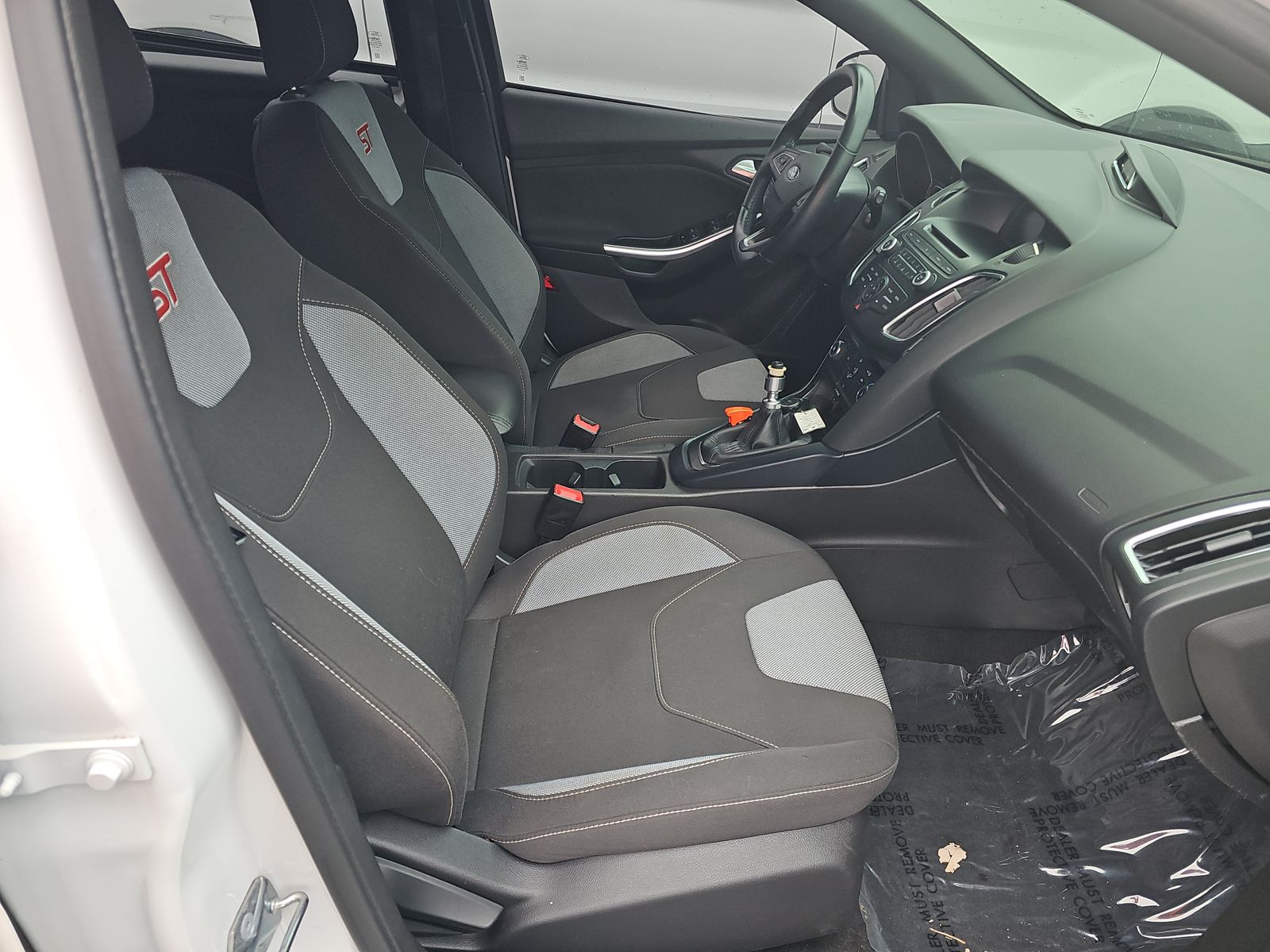 2017 Ford Focus ST FWD