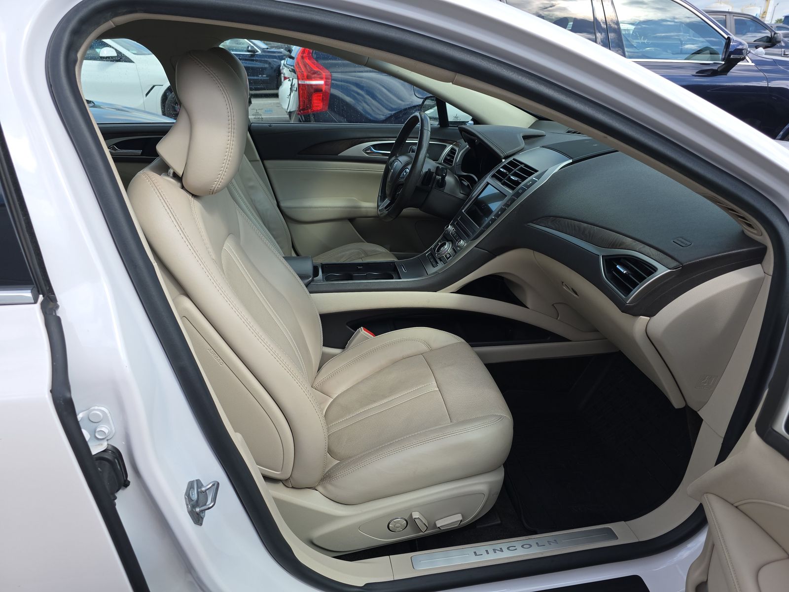 2017 Lincoln MKZ Reserve FWD