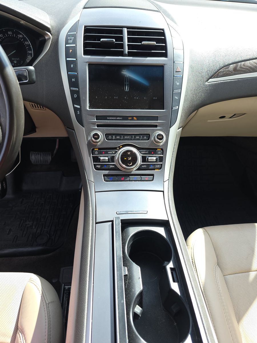 2017 Lincoln MKZ Reserve FWD