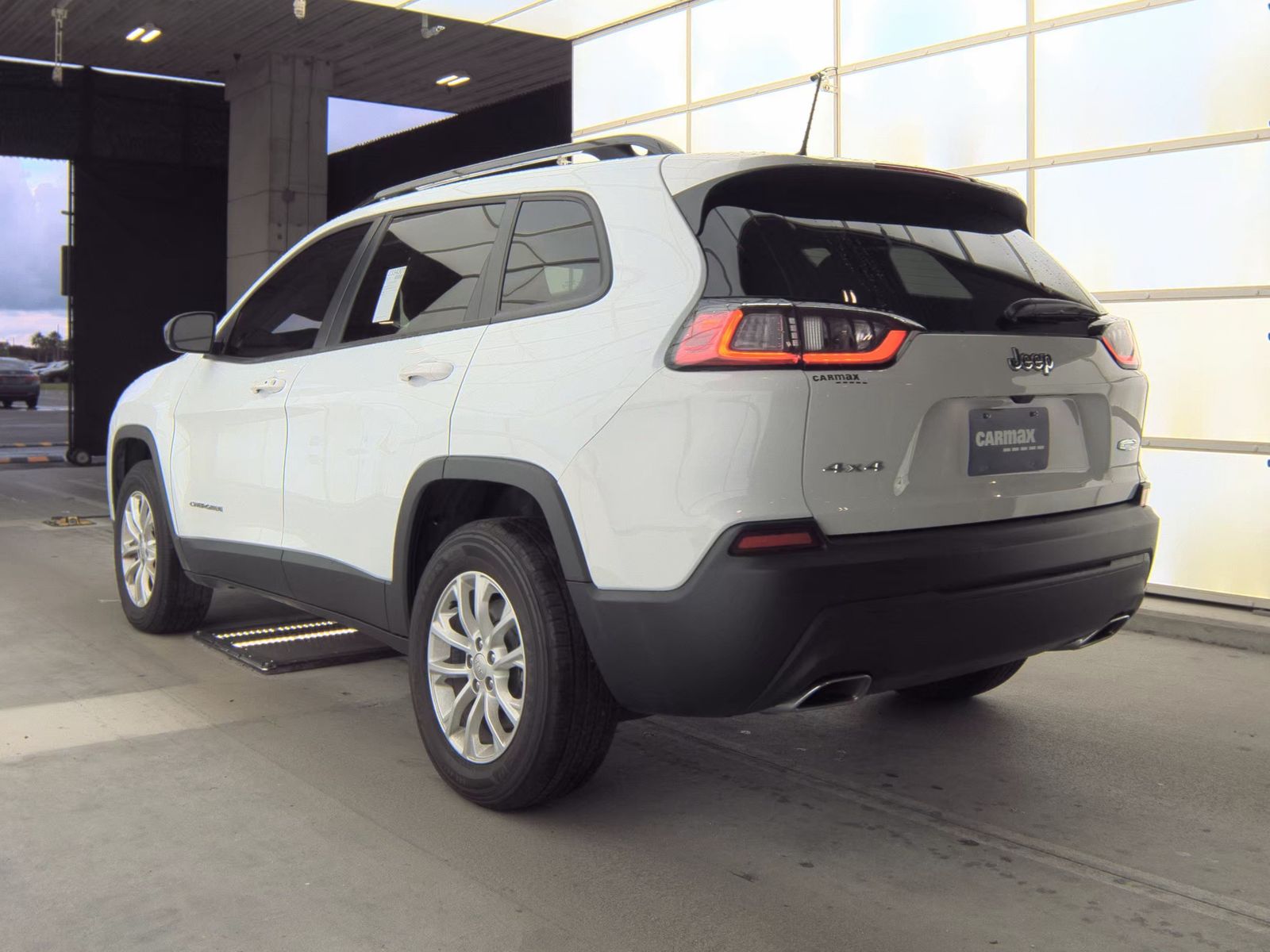2022 Jeep Cherokee Latitude Lux AWD