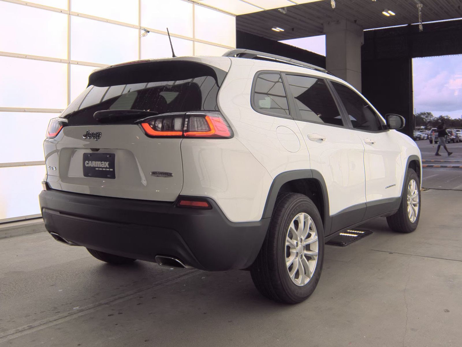 2022 Jeep Cherokee Latitude Lux AWD