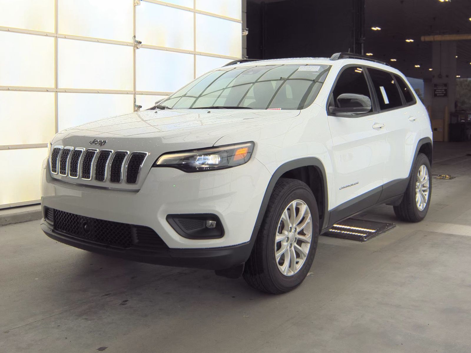 2022 Jeep Cherokee Latitude Lux AWD