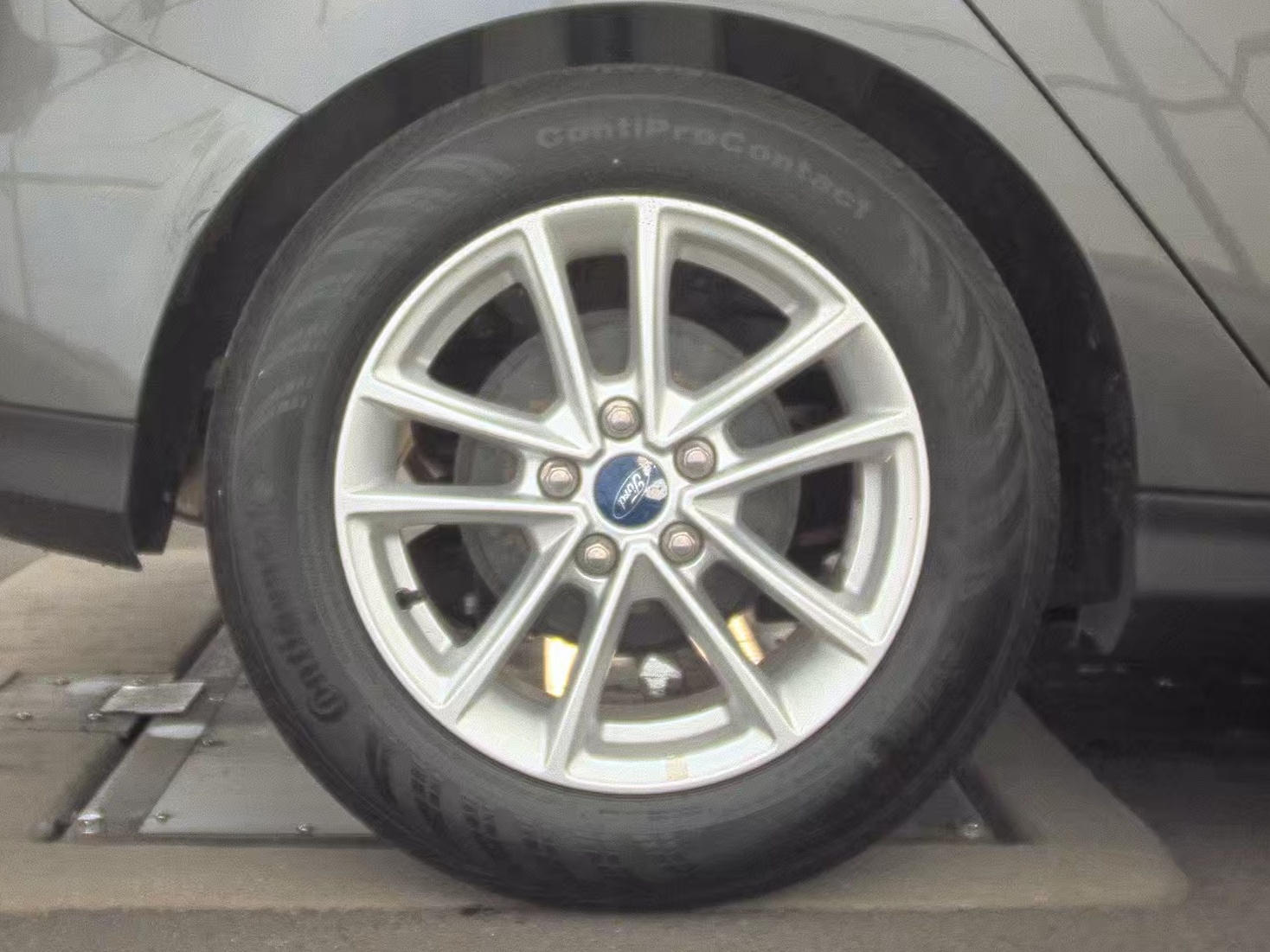 2016 Ford Focus SE FWD