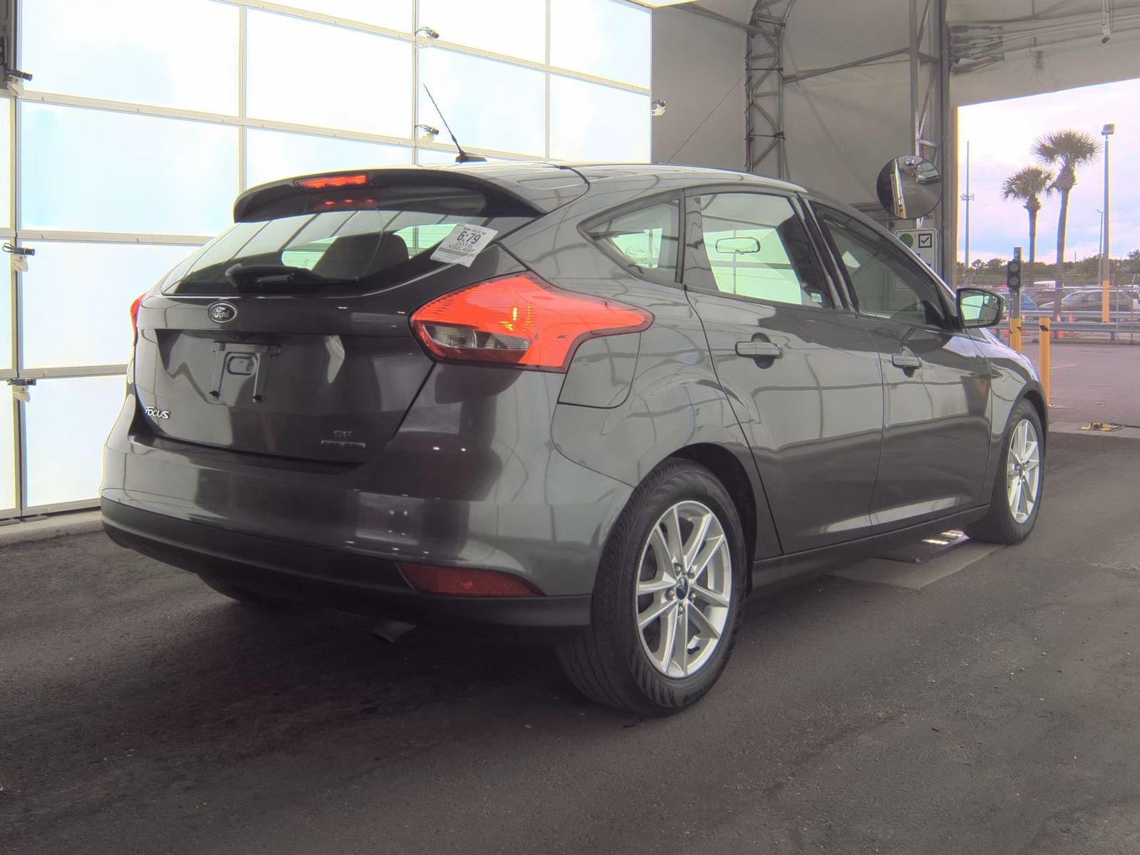 2016 Ford Focus SE FWD