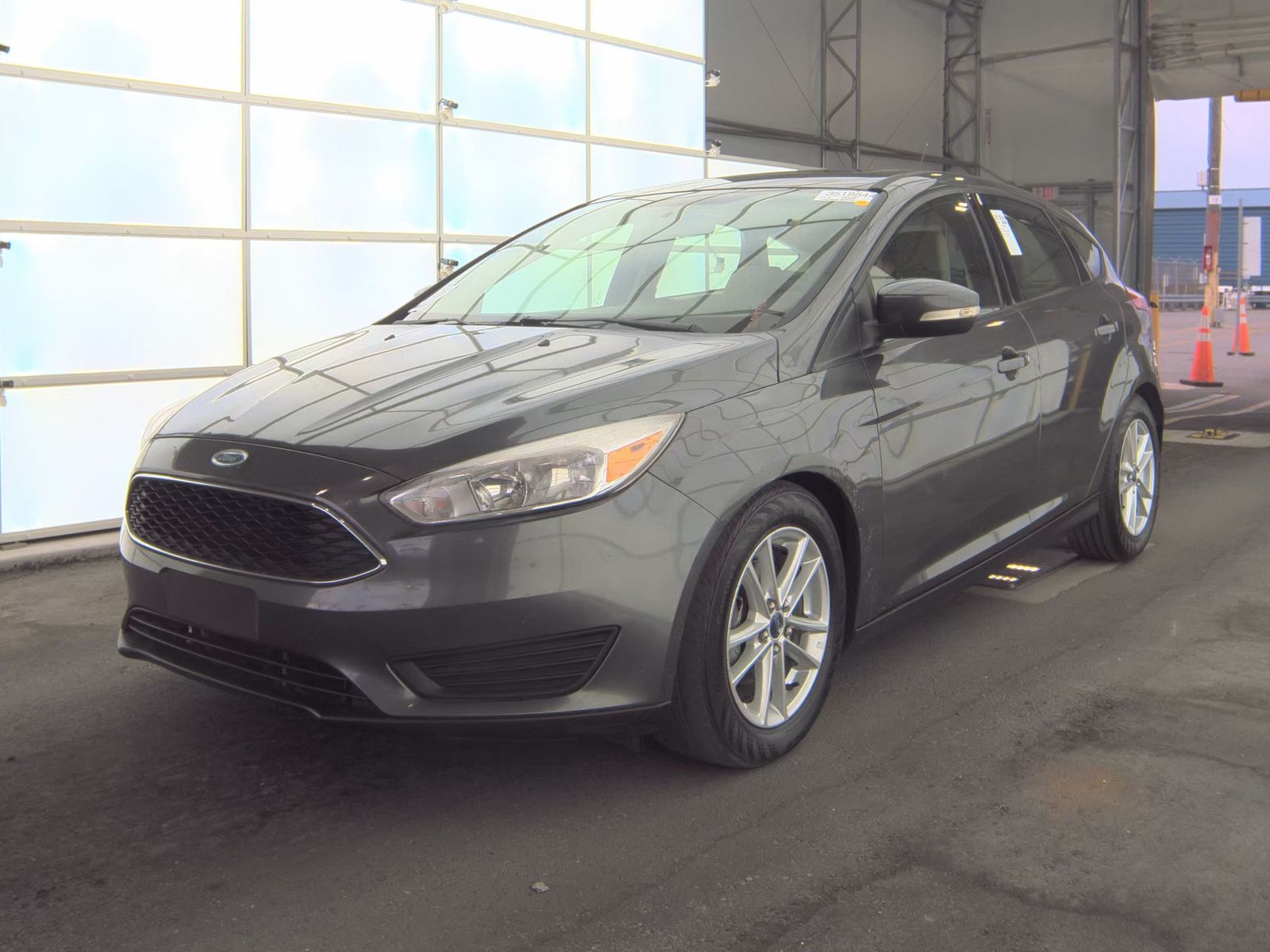 2016 Ford Focus SE FWD