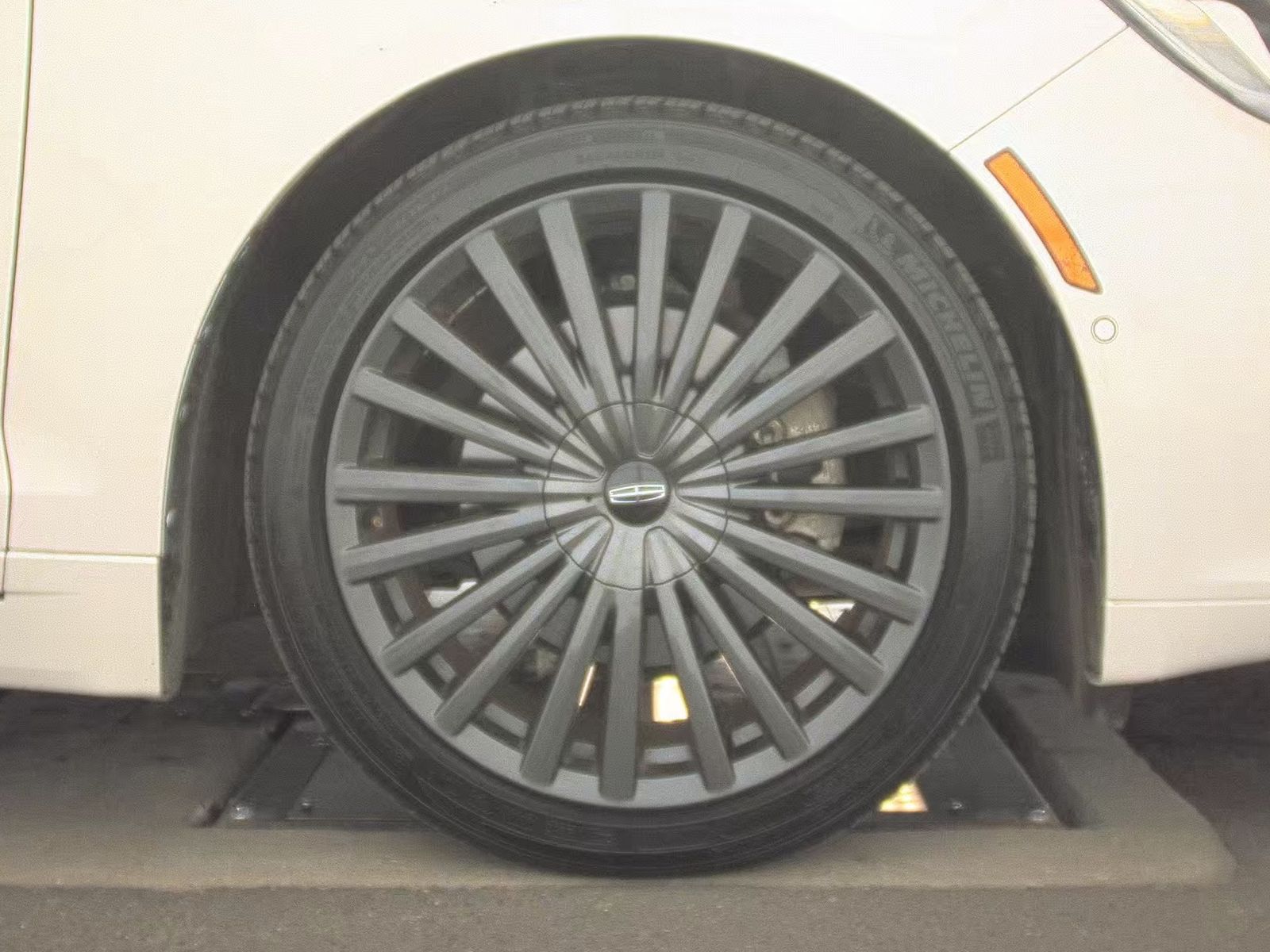 2017 Lincoln MKZ Reserve FWD