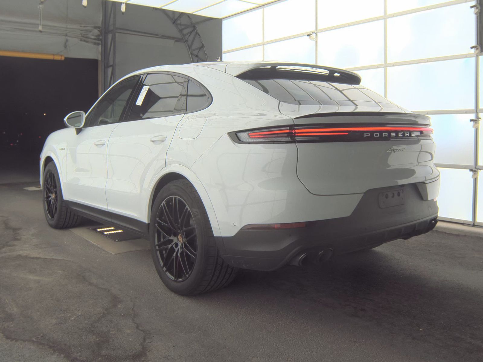 2025 Porsche Cayenne E-Hybrid AWD