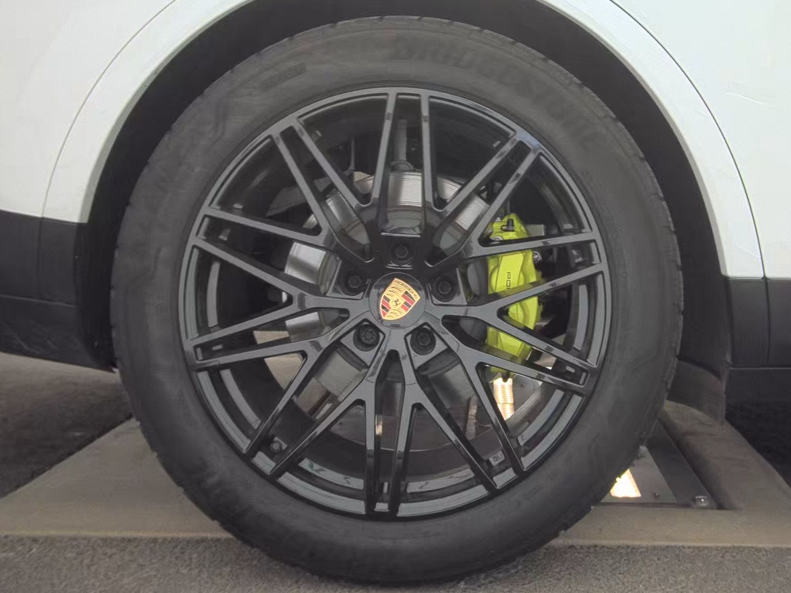 2025 Porsche Cayenne E-Hybrid AWD