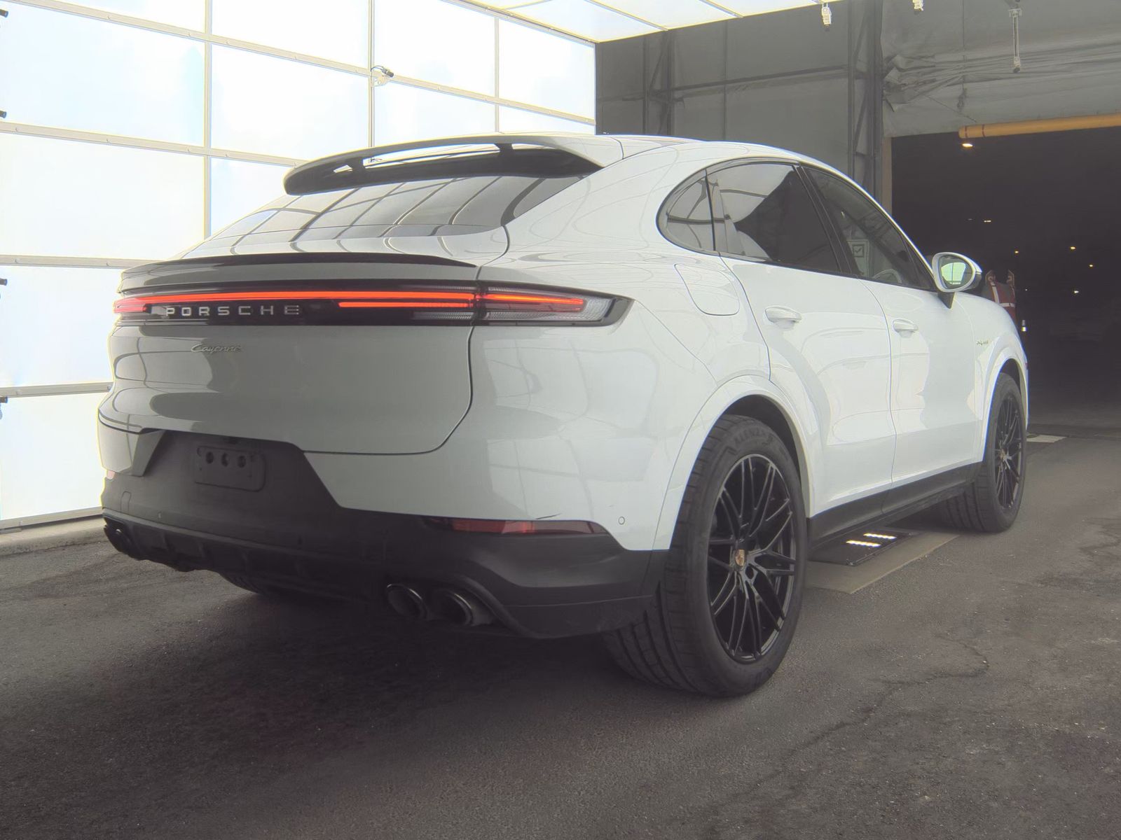 2025 Porsche Cayenne E-Hybrid AWD