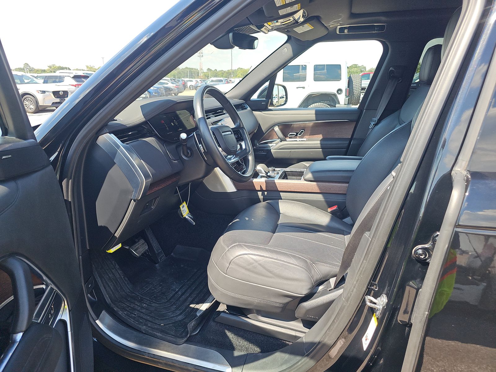 2023 Land Rover Range Rover SE AWD