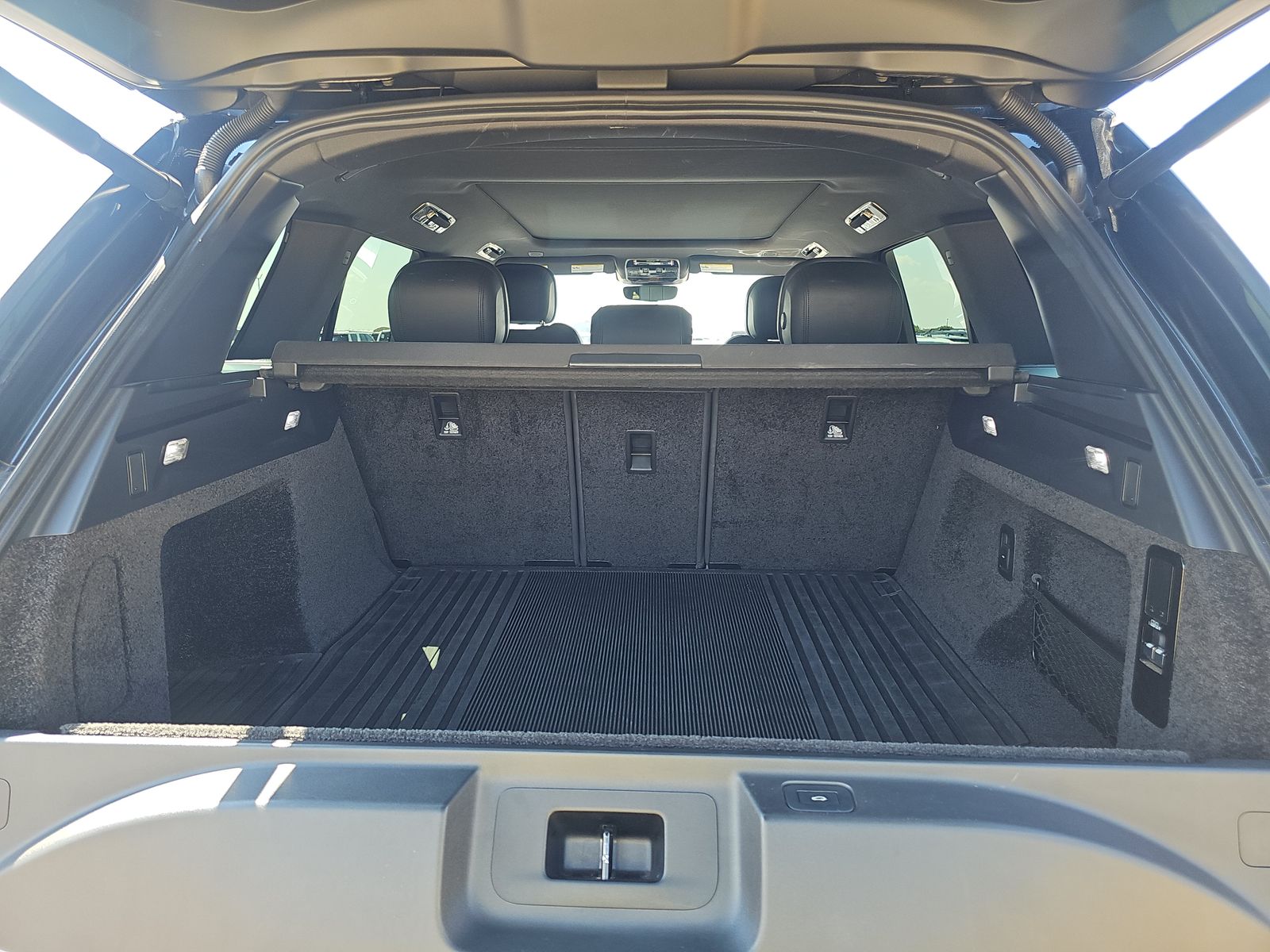 2023 Land Rover Range Rover SE AWD