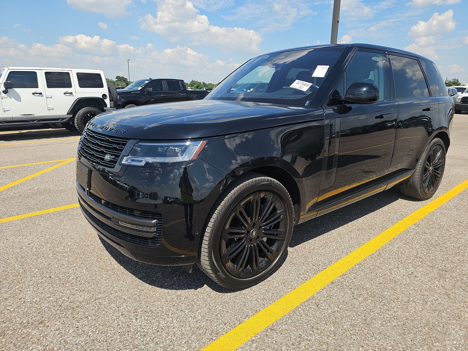 2023 Land Rover Range Rover SE AWD