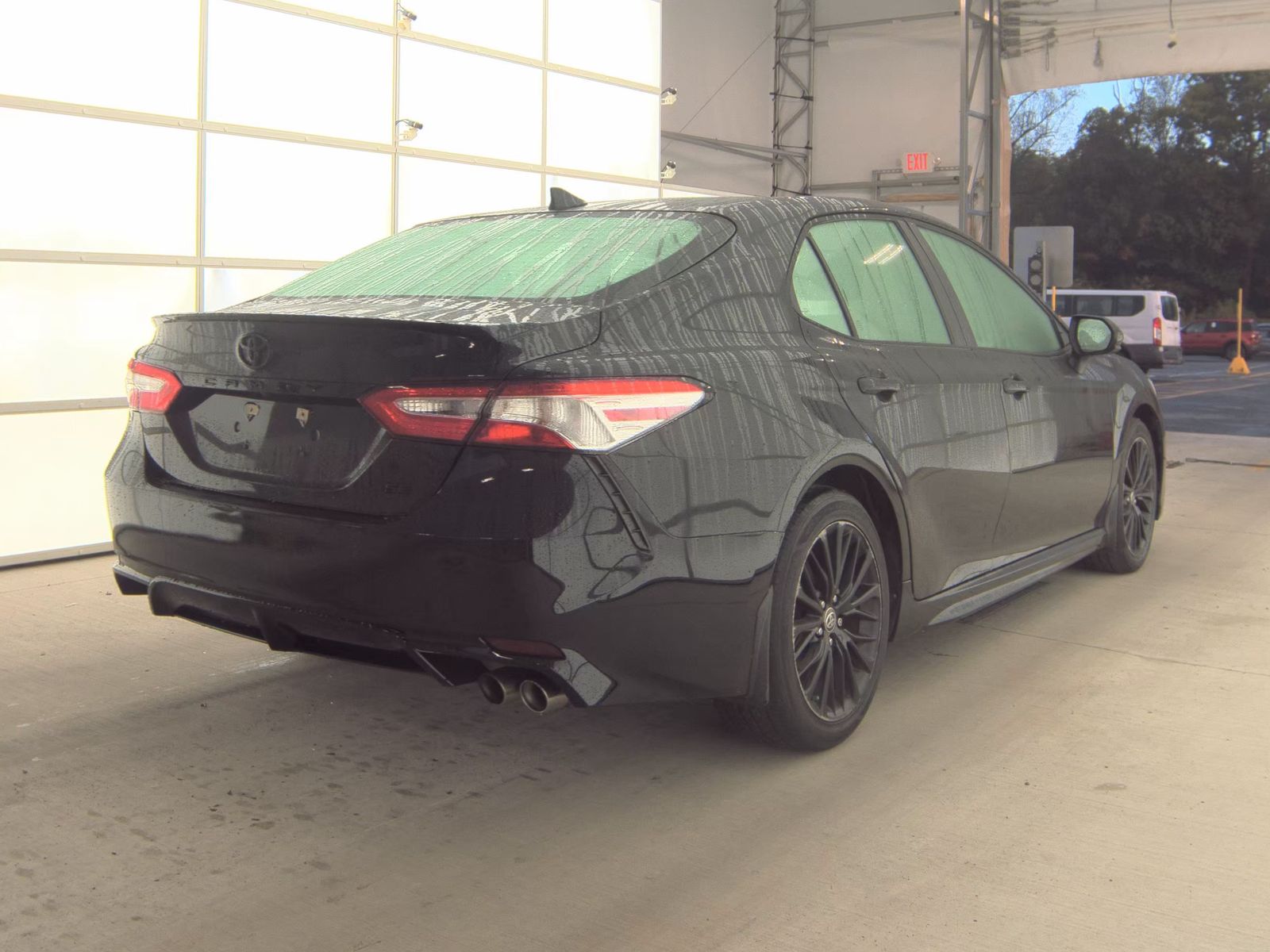 2020 Toyota Camry SE Nightshade FWD