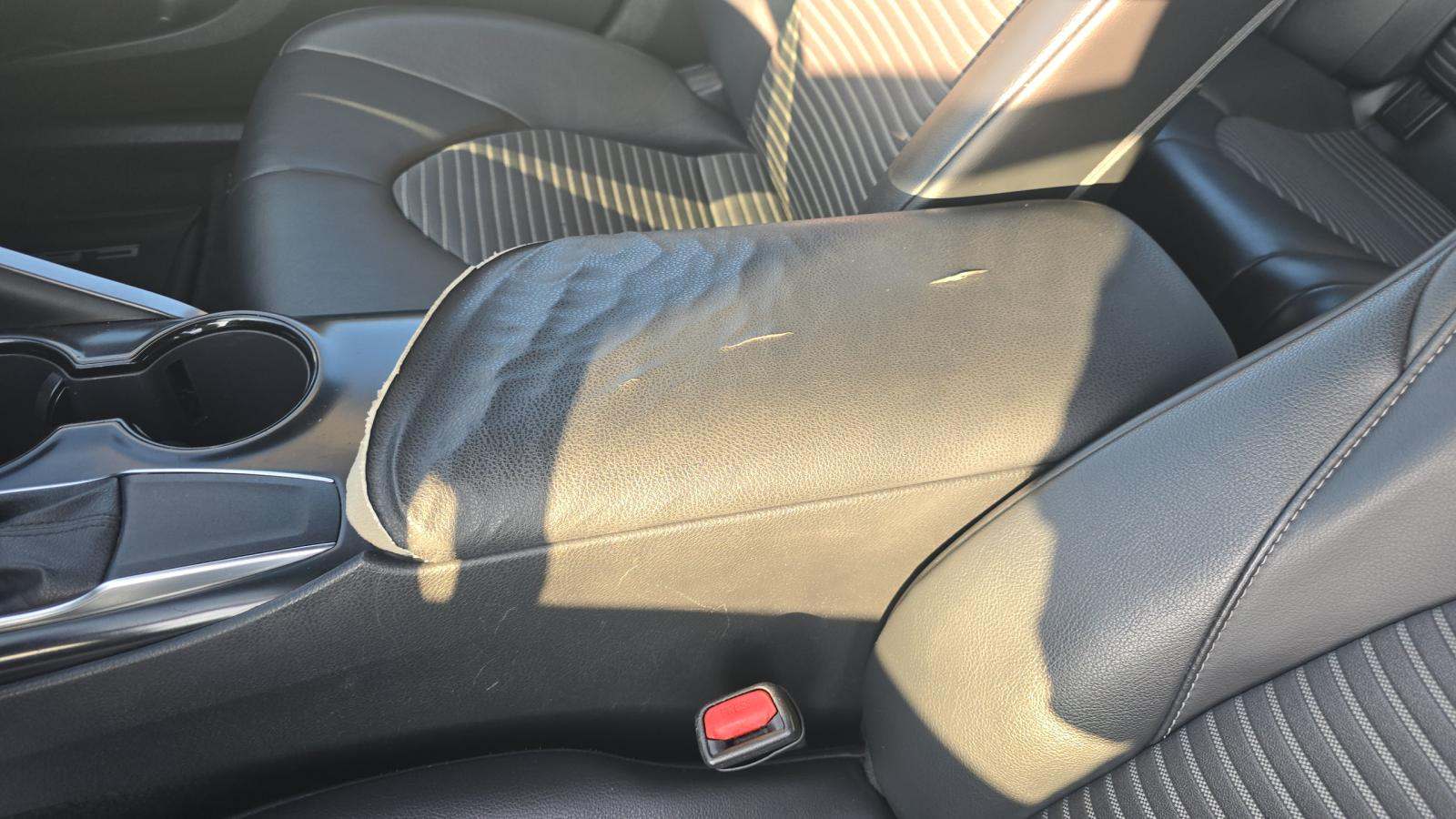 2020 Toyota Camry SE Nightshade FWD