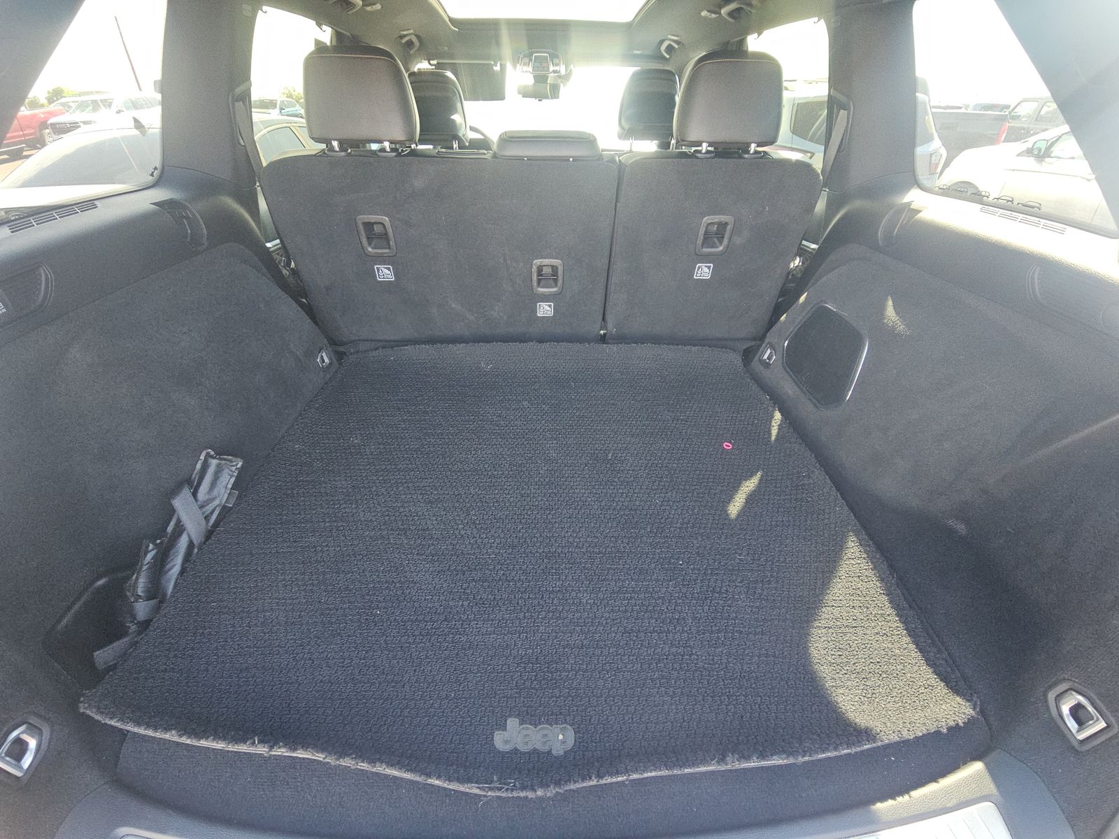 2022 Jeep Grand Cherokee Summit AWD