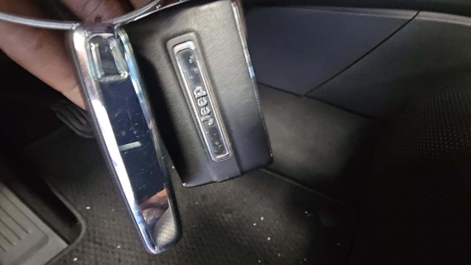 2022 Jeep Grand Cherokee Summit AWD