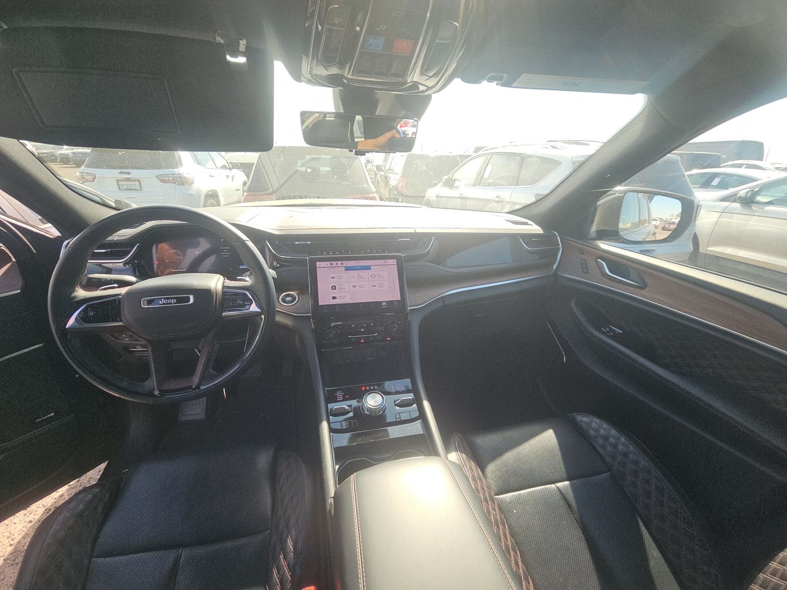 2022 Jeep Grand Cherokee Summit AWD