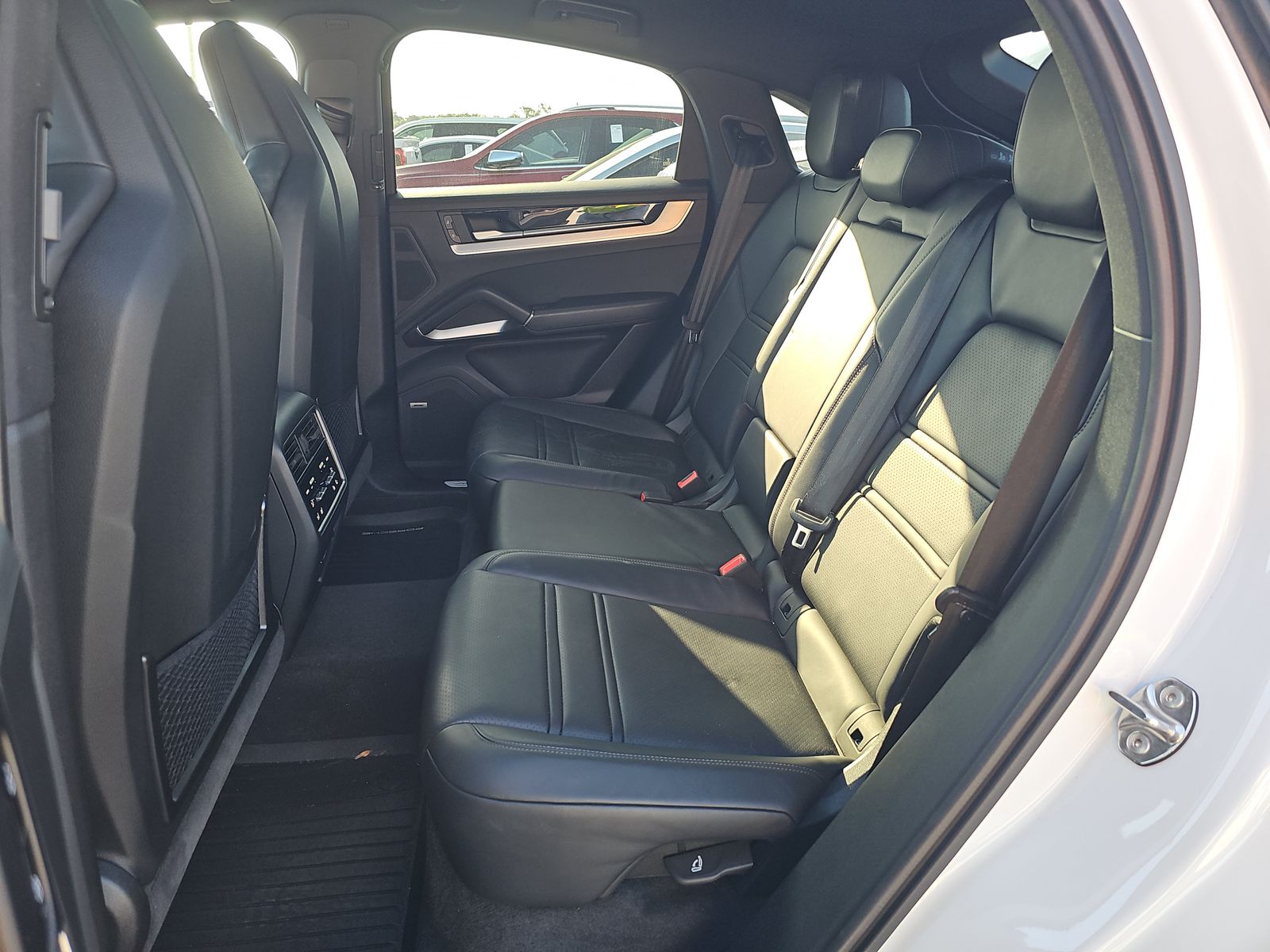 2025 Porsche Cayenne E-Hybrid AWD