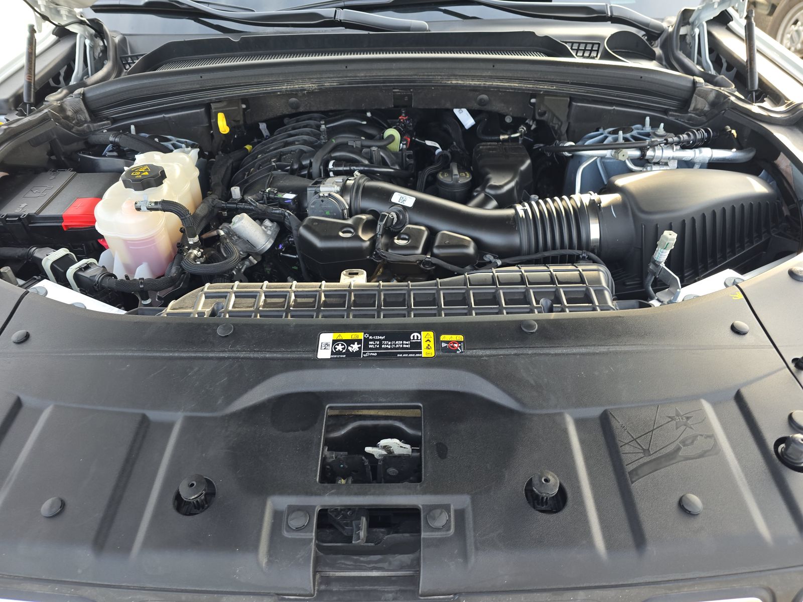 2024 Jeep Grand Cherokee Laredo RWD