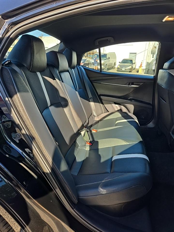 2025 Toyota Camry SE FWD