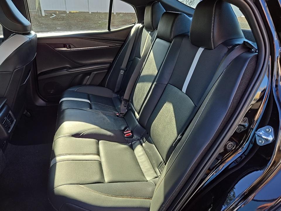 2025 Toyota Camry SE FWD